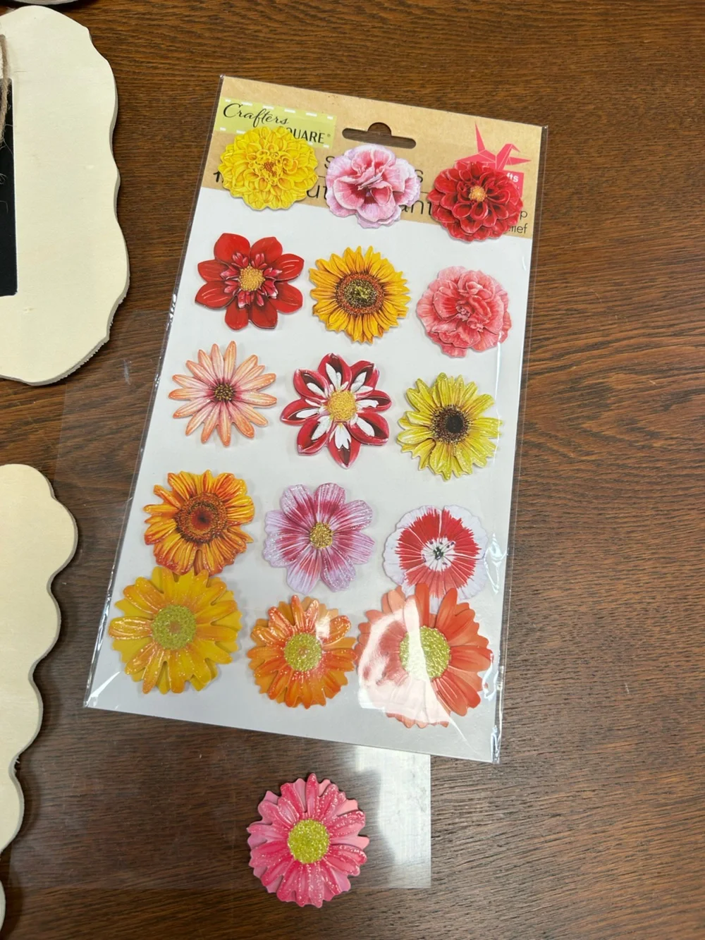 6 Wood Chalkboard Photo Frames w/Jute Hanger,1 sheet flowers,1 chalk writer pen.